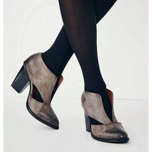 Jeffery Campbell free People Collab Stylish Gray Women's Heeled Shoes